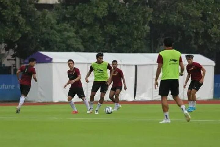 Hotspot Matrix và Cựu cầu thủ futsal từng giành HCB giải Đông Nam Á qua đời trên sân bóng